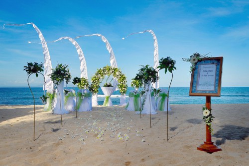 Nikko Bali Resort - Beach Wedding