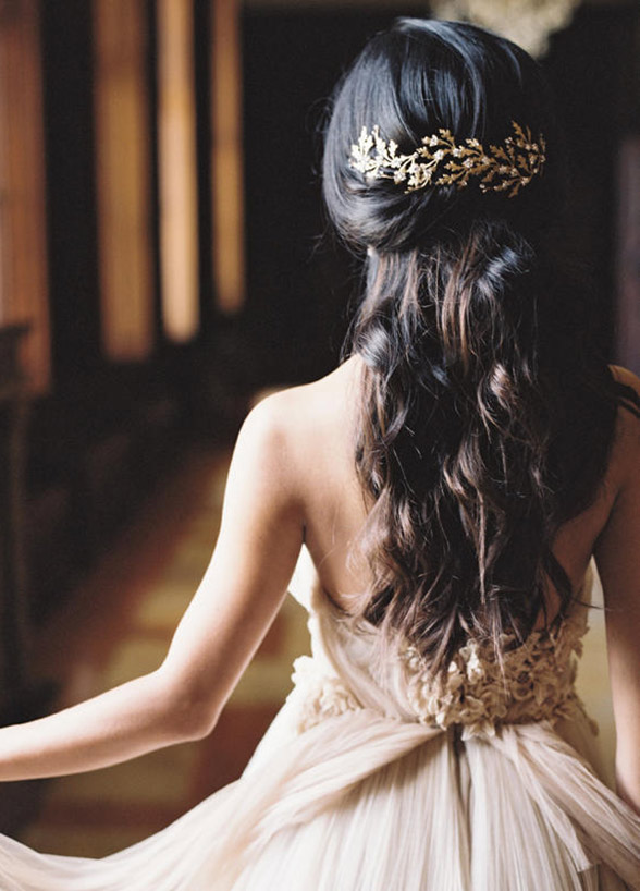 Эти свадебные аксессуары - новая цветочная корона