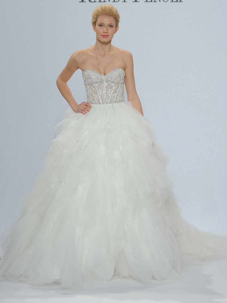 Randy Fenoli 2018: мерцающие свадебные платья делают гламурное заявление