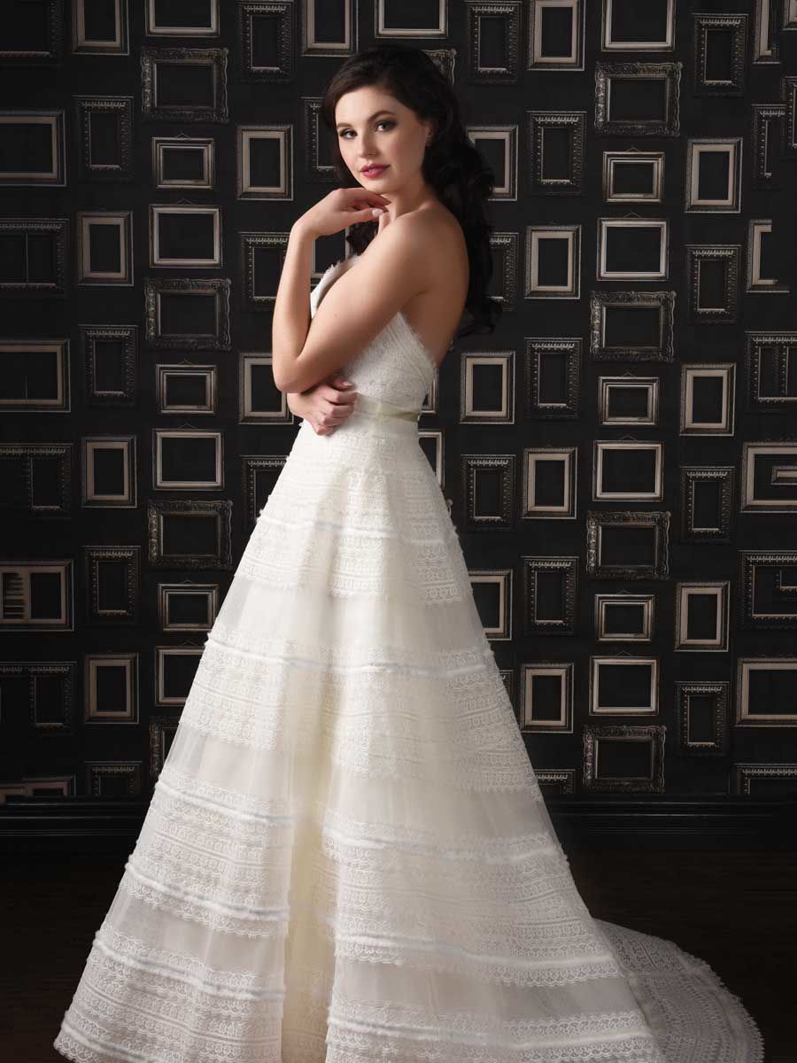 Modern Trousseau Весна 2019: свадебные платья с винтажным дизайном