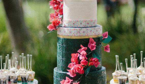 6 вещей, которые нужно знать, если вы хотите красочный свадебный торт