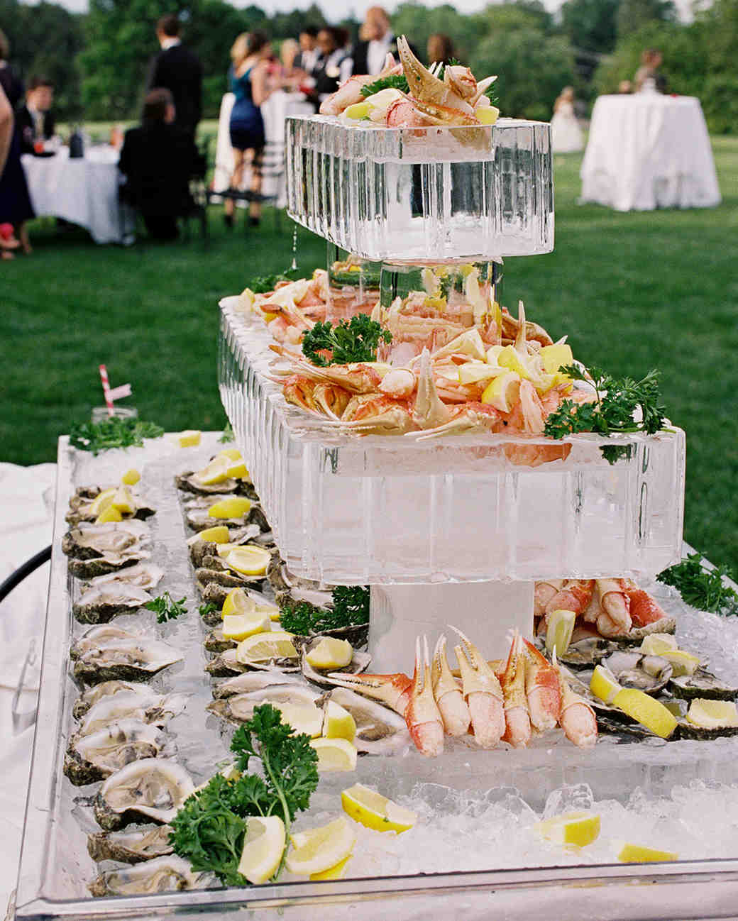 20 идей подачи морепродуктов, идеально подходящих для летней свадьбы