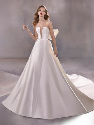 Неделя свадебной моды: свадебные платья от Pronovias (60 фото)