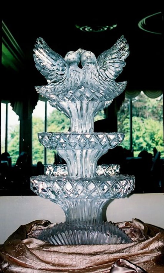 21 фото ледяных скульптур в свадебном декоре