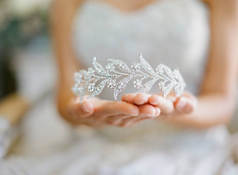 30 красивых и уникальных свадебных корон и диадем