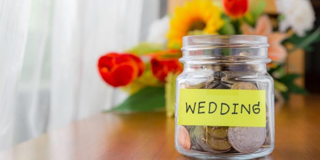Сэкономьте на свадебном декоре с помощью этих умных советов
