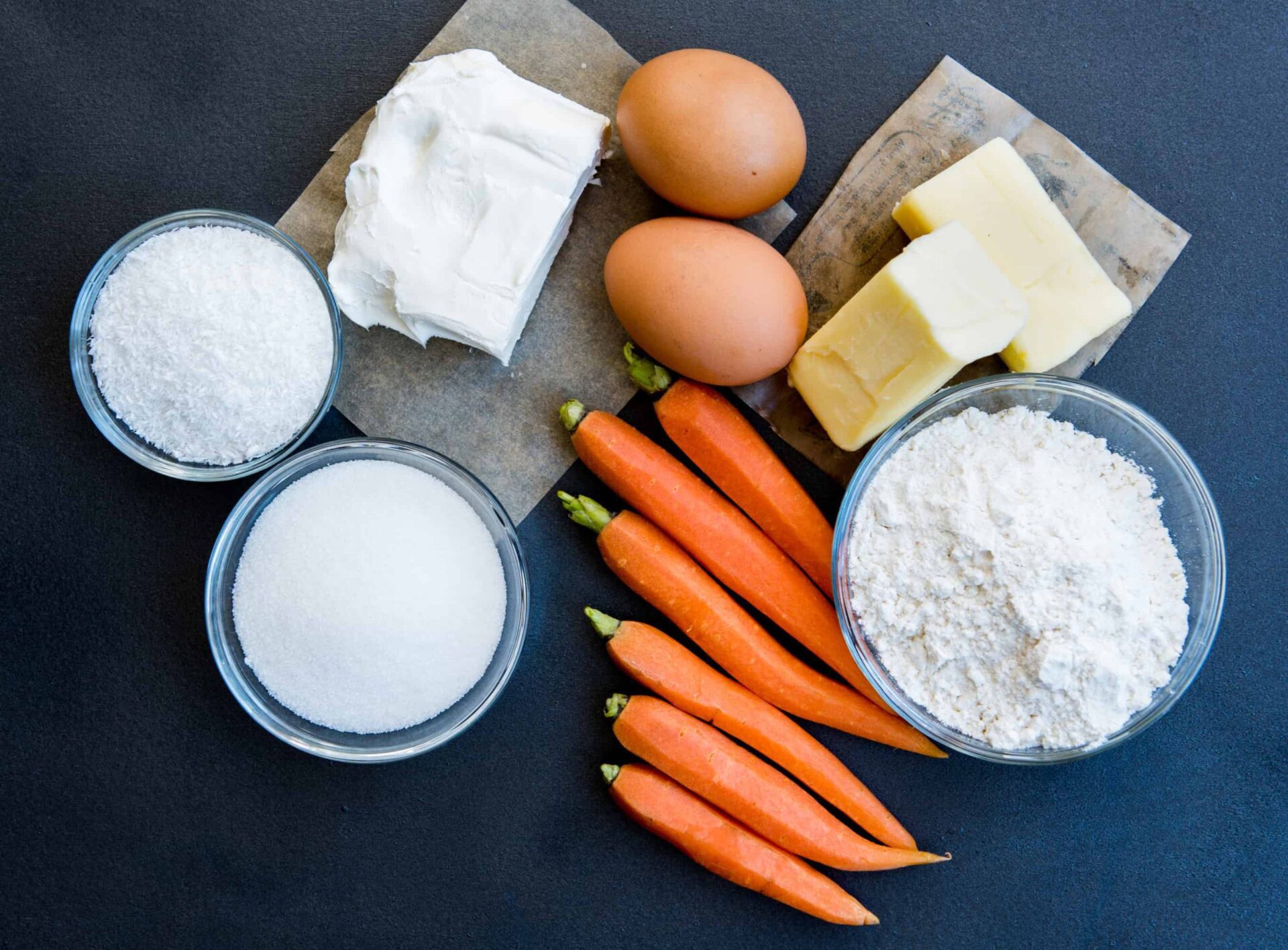 Простой рецепт приготовления лучшего трехуровневого морковного торта!