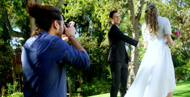 8 качеств, которые нужно искать в свадебном фотографе и видеооператоре