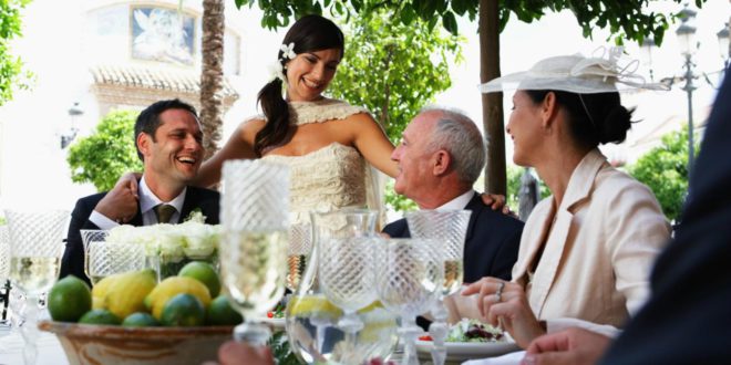 Как найти компромисс со своими традиционными родителями при планировании современной свадьбы