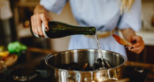 Как выбрать сухое белое вино для приготовления пищи