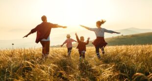Непопулярный секрет воспитания счастливых детей, по мнению детского психолога