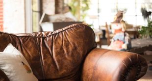 Как ухаживать за кожаным диваном
