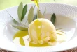 Поливать мороженое оливковым маслом — это больше, чем тренд соцсетей: вот почему вам стоит это попробовать