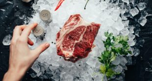 Ингредиент, который делает размороженное мясо намного вкуснее